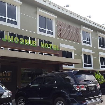 Jhoanie Hotel Tomohon Exterior foto